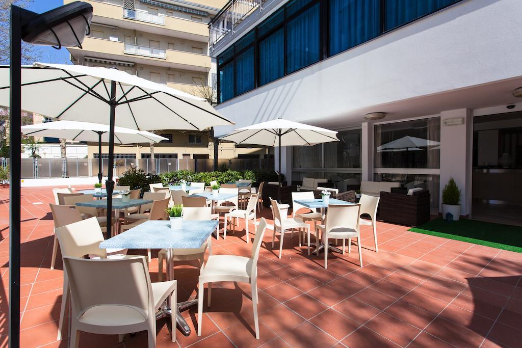 Hotel Mario Cesenatico Eksteriør billede